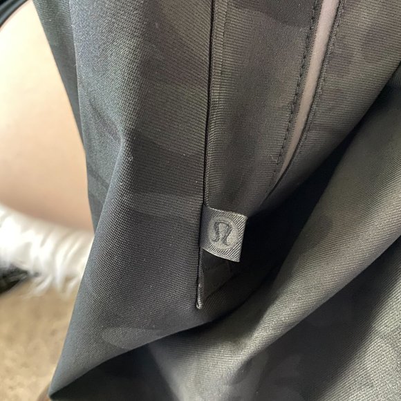 *SOLD* Lululemon Camo Camouflage Limited Rare - Picture 3 of 8
